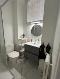 
                                                                                        Location
                                                                                         Beau F1 meublé refait à neuf Carré d’Or