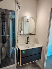 
                                                                                        Location
                                                                                         Beau F1bis meublé 31m² refait à neuf