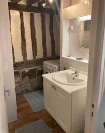 
                                                                                        Location
                                                                                         Beau F1BIS meublé Rue Saint Patrice avec parking