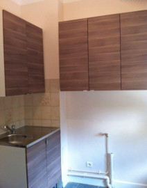 
                                                                                        Location
                                                                                         Beau F2 50m² en très bon état