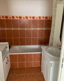 
                                                                                        Location
                                                                                         Beau F2 au Havre quartier des docks