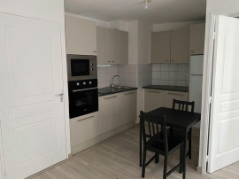 
                                                                                        Location
                                                                                         Beau F2 meublé 32m² avec garage