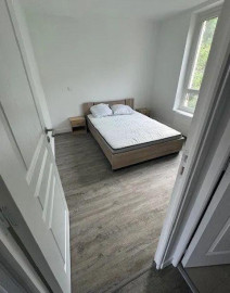 
                                                                                        Location
                                                                                         Beau F2 meublé 35m² refait à neuf
