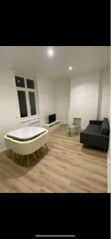 
                                                                                        Location
                                                                                         Beau F2 meublé 39m² NEUF à la gare
