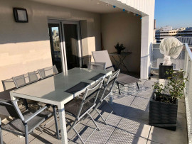 
                                                                                        Location
                                                                                         Beau F2 meublé 45m² hyper centre EVRY