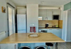 
                                                                                        Location
                                                                                         Beau F2 meublé 45m² hyper centre EVRY