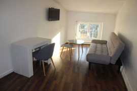 
                                                                                        Location
                                                                                         Beau F2 meublé de 25 m2
