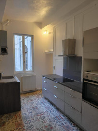 
                                                                                        Location
                                                                                         Beau F3 73m² dans le centre d'Auxerre