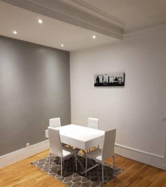 
                                                                                        Location
                                                                                         Beau meublé 43m² dans copro monument historique