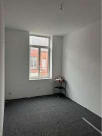 
                                                                                        Location
                                                                                         Beau meublé F2 60m² refait à neuf