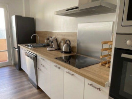 
                                                                                        Location
                                                                                         Beau meublé neuf 65m²
