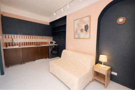
                                                                                        Location
                                                                                         Beau studio 17m² meublé de charme Croix-Rousse