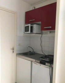 
                                                                                        Location
                                                                                         Beau studio 18m² avec balcon Ile de Nantes