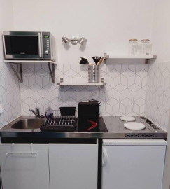 
                                                                                        Location
                                                                                         Beau studio 19 m² meublé et rénové à Nantes