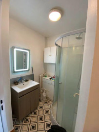 
                                                                                        Location
                                                                                         Beau studio 19m² Théâtre des Arts rive droite