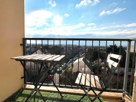 
                                                                                        Location
                                                                                         Beau studio 20m² avec balcon, parking et cave