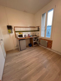
                                                                                        Location
                                                                                         Beau studio 21m²