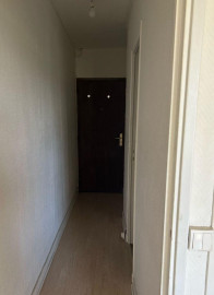 
                                                                                        Location
                                                                                         Beau studio 21m² avec balcon, tennis et piscine