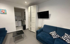 
                                                                                        Location
                                                                                         Beau studio 23m² entièrement équipé