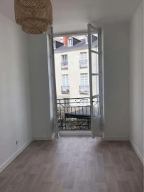 
                                                                                        Location
                                                                                         Beau studio 24m² à 50m de la Place Royale