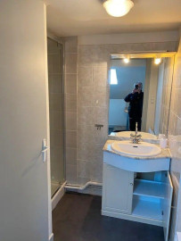 
                                                                                        Location
                                                                                         Beau studio 25 m² proche place Charles VII