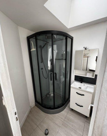 
                                                                                        Location
                                                                                         Beau studio 25m² fraîchement rénové et meublé