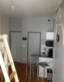 
                                                                                        Location
                                                                                         Beau studio 25m² meublé idéal étudiant