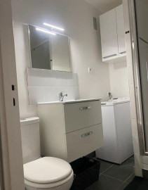 
                                                                                        Location
                                                                                         Beau studio 26m² meublé et équipé