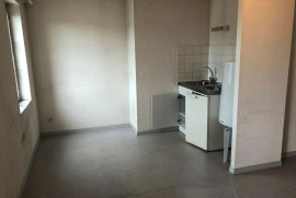 
                                                                                        Location
                                                                                         Beau studio 26m² Place Saint Martin centre ville