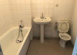 
                                                                                        Location
                                                                                         Beau studio 26m² Place Saint Martin centre ville