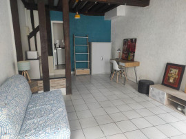 
                                                                                        Location
                                                                                         Beau studio 28m² meublé hypercentre