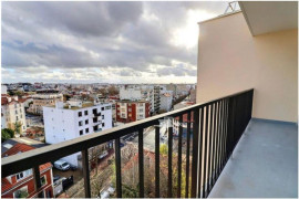 
                                                                                        Location
                                                                                         Beau studio 30m² avec balcon et parking
