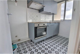 
                                                                                        Location
                                                                                         Beau studio 30m² avec balcon et parking