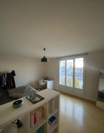 
                                                                                        Location
                                                                                         Beau studio 30m² Quartier Febvotte