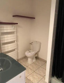 
                                                                                        Location
                                                                                         Beau studio 34m² Place Carnot proche Facultés