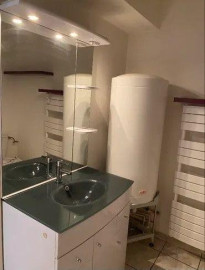 
                                                                                        Location
                                                                                         Beau studio 34m² Place Carnot proche Facultés