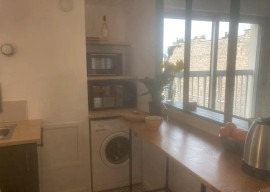 
                                                                                        Location
                                                                                         Beau studio 39M2 Meublé ALIGRE CALME ET LUMINEUX