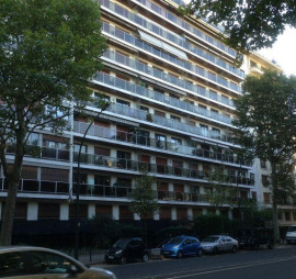 
                                                                                        Location
                                                                                         Beau studio calme et lumineux, immeuble standing