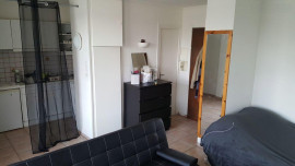 
                                                                                        Location
                                                                                         Beau Studio centre Saint Julien lumineux et calme