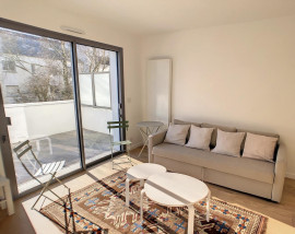 
                                                                                        Location
                                                                                         Beau studio climatisé