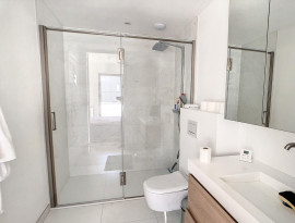 
                                                                                        Location
                                                                                         Beau studio climatisé