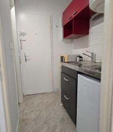 
                                                                                        Location
                                                                                         Beau studio de 20m² idéal pour étudiant(e)