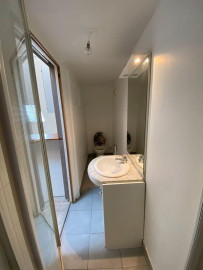 
                                                                                        Location
                                                                                         Beau studio de 23m²