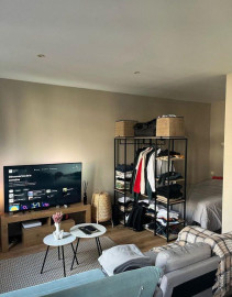 
                                                                                        Location
                                                                                         Beau studio de 30m² idéal pour un étudiant