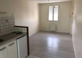 
                                                                                        Location
                                                                                         Beau studio Etudiant quartier St Cécile proche IUT