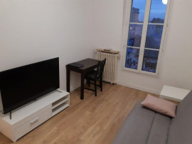 
                                                                                        Location
                                                                                         Beau studio hypercentre de Vincennes