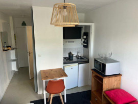 
                                                                                        Location
                                                                                         Beau studio lumineux 17m² Quai de la Prévalaye