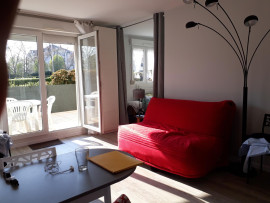 
                                                                                        Location
                                                                                         Beau studio lumineux super équipé proche centre