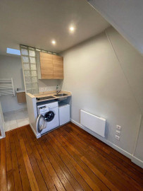 
                                                                                        Location
                                                                                         Beau studio métro Jasmin - 13 m²