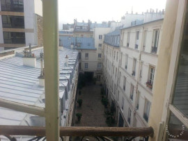 
                                                                                        Location
                                                                                         Beau studio meublé 10 m² Paris 7E